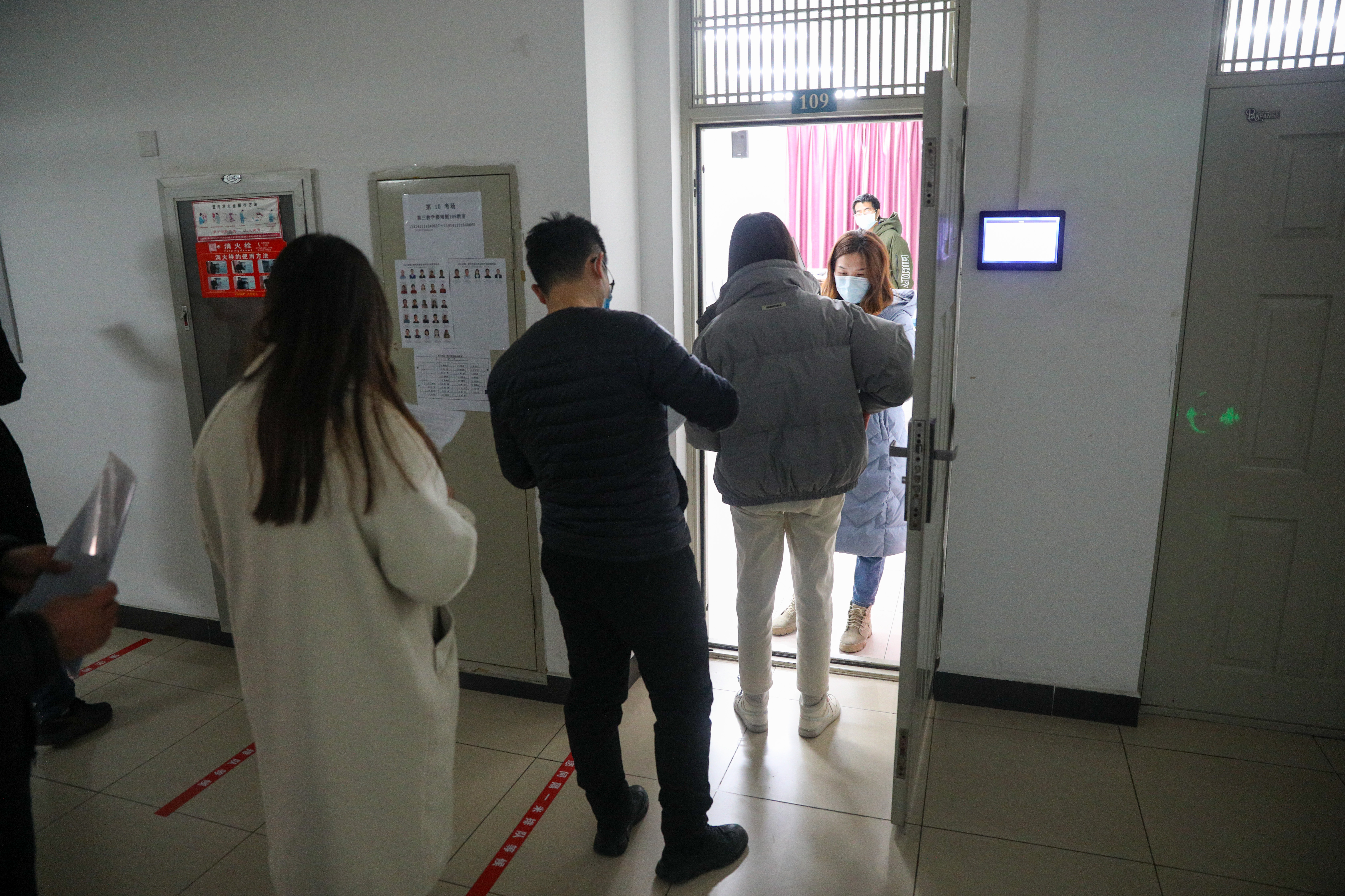 a2ba97e3cdbf49ab9bd2d85fdf9adea9.jpg a2ba97e3cdbf49ab9bd2d85fdf9adea9.jpg